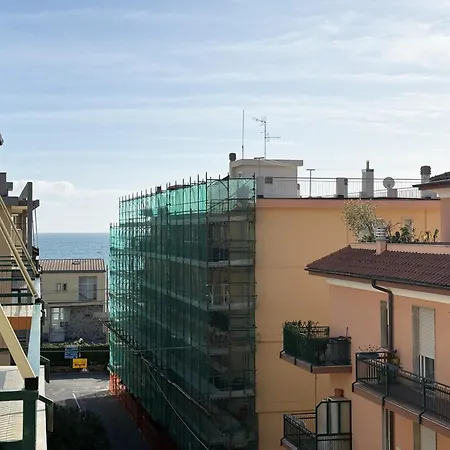 Appartamento 200 Mt Dal Mare - Relax Con Terrazzo E Vista *