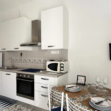 200 Mt Dal Mare - Relax Con Terrazzo E Vista